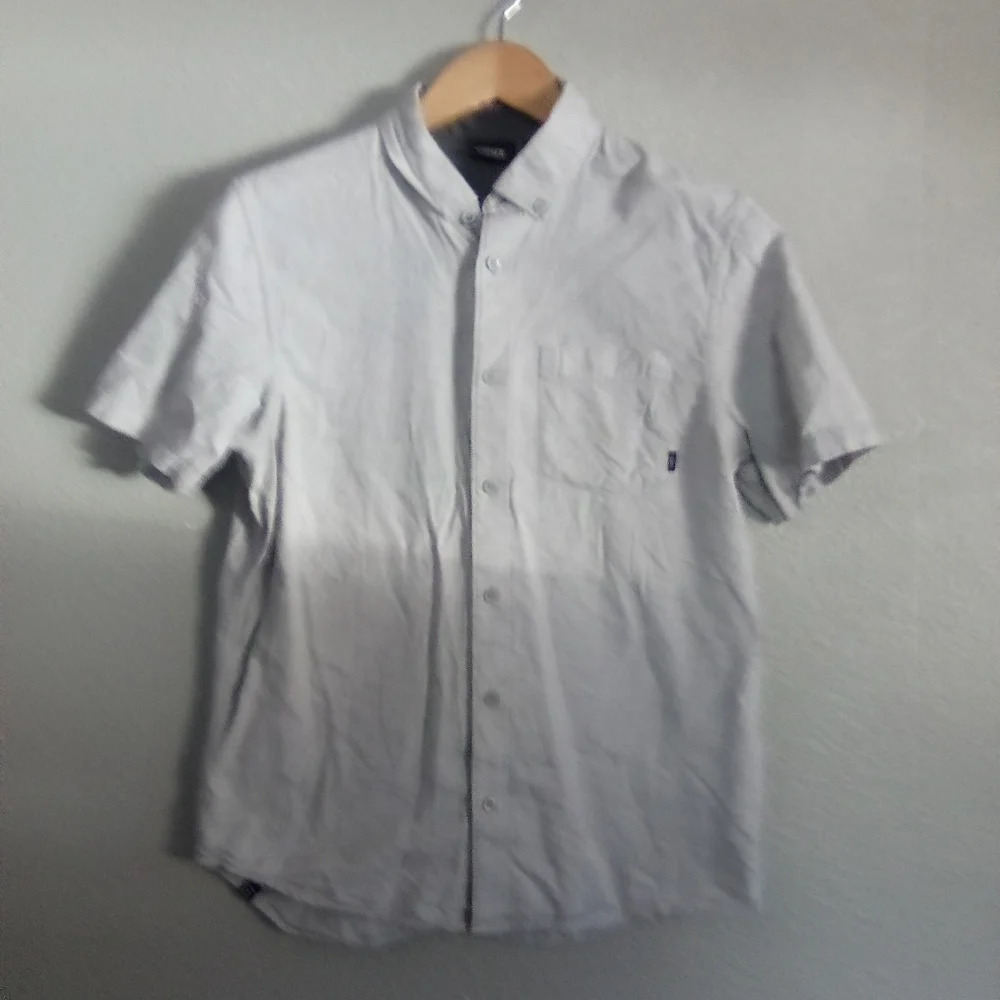 Vans Shirt size small ( bag Y )